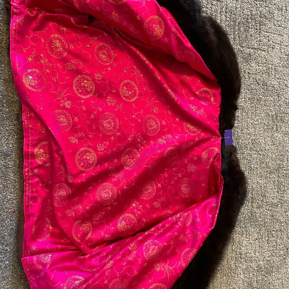 Vintage Dark Brown Mink cropped Jacket with hot pink lining - Picture 3 of 6